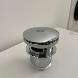 Zitta bath tub drain